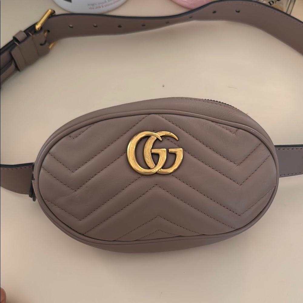 Gucci Tan Gold Belt with Iconic Logo